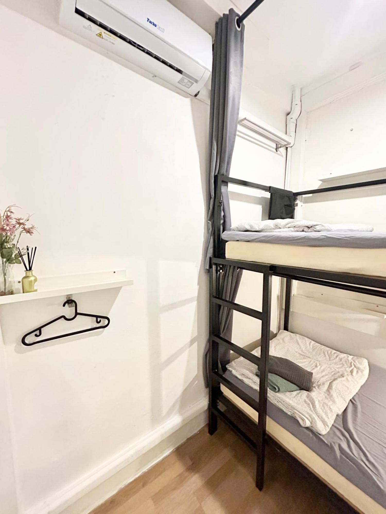 Bangkok Sanookdee Hostel (Adults Only) Екстериор снимка