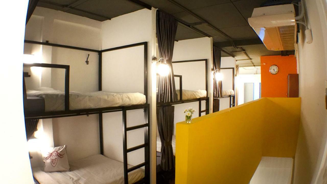 Bangkok Sanookdee Hostel (Adults Only) Екстериор снимка