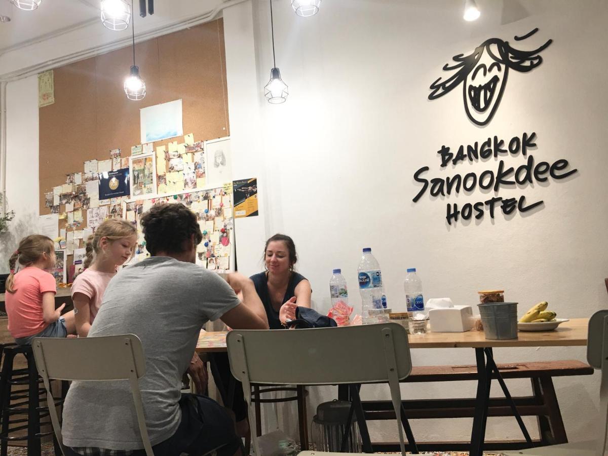Bangkok Sanookdee Hostel (Adults Only) Екстериор снимка